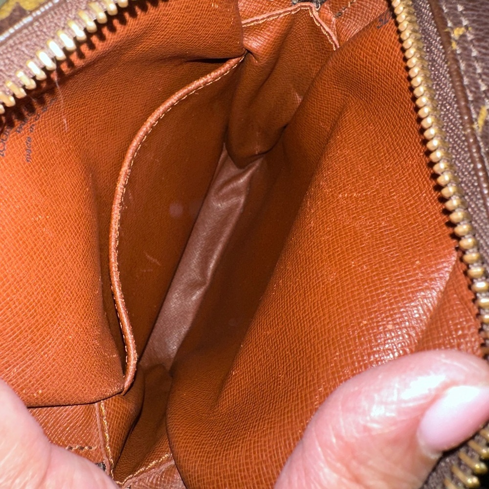 Louis Vuitton Monogram Amazone‎ Crossbody Bag - Picture 6 of 15